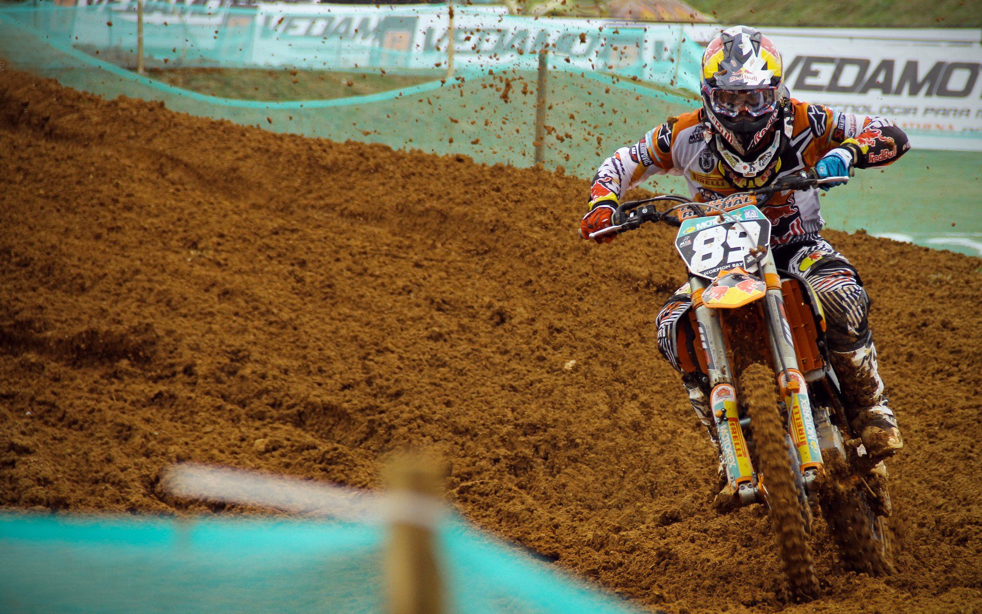 九游官网-台球运动员跨界合作，推出联名款配件，台球签约球员