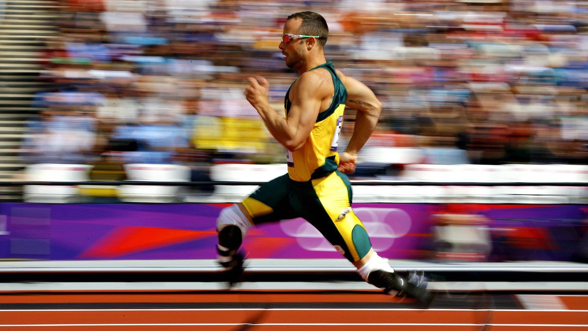 JIUYOU GAMING-城市夜跑灯光盛典，点亮夜空的运动狂欢，夜光跑道实景